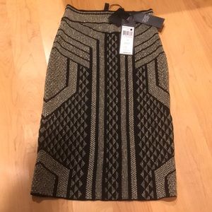 NWT BCBG fitted black and gold “Josa” skirt